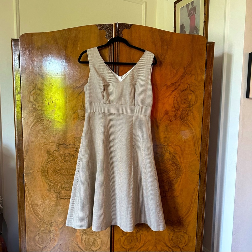 Cute classic preppy linen sleeveless dress knee length